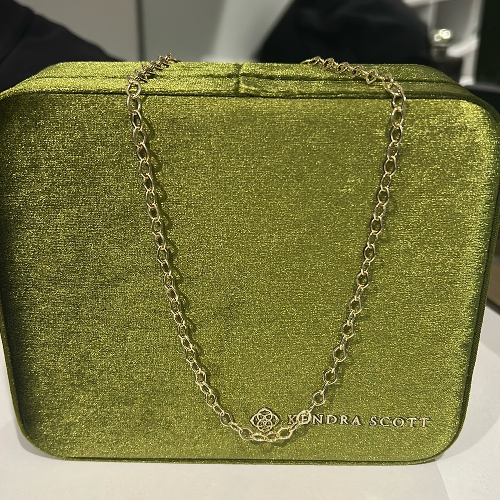 Kendra Scott — Kit Necklace in Gold — NWT